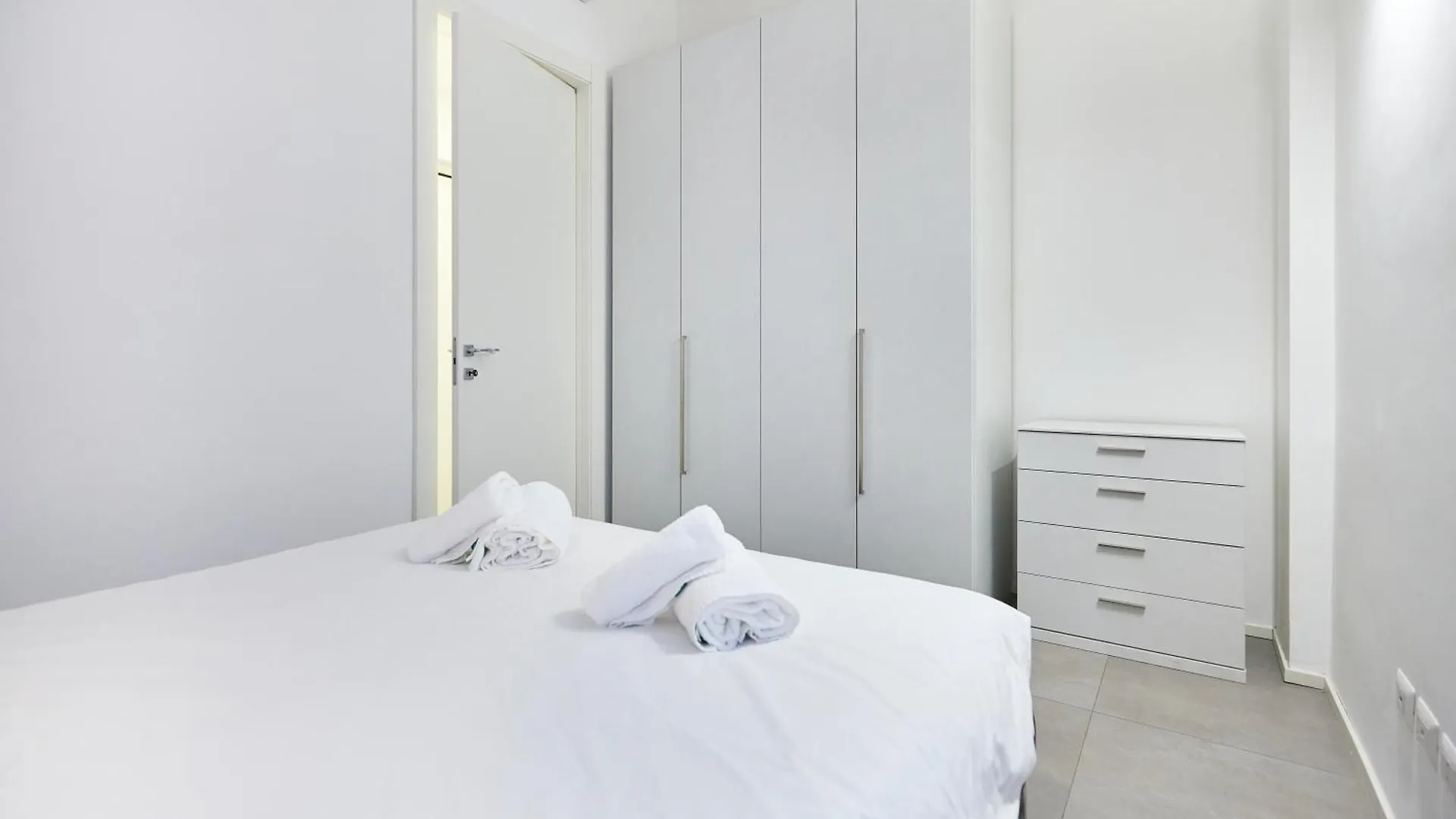 Cozy Meravigli Apartment - Pleasant Walk Between Duomo And Castello Milan